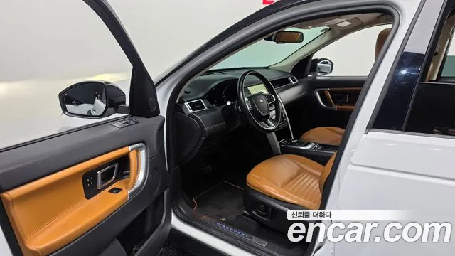Land Rover Discovery Sport 2018 thumb 10