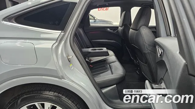 Audi Q4 e-tron 2023 thumb 12