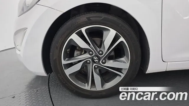 Hyundai Avante 2013 thumb 5