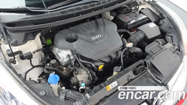Hyundai Avante 2013 thumb 6