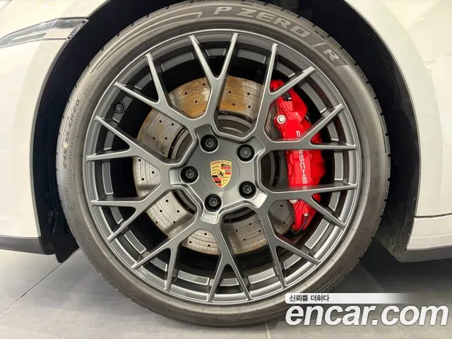 Porsche 911 2025 thumb 5
