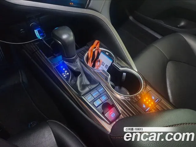 Toyota Camry 2019 thumb 8