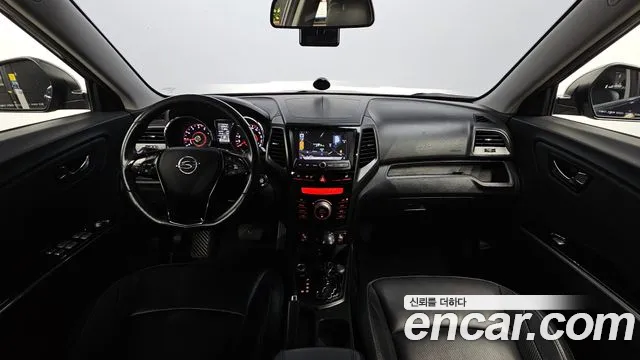 KG_Mobility_Ssangyong TIBOLI 2017 thumb 6