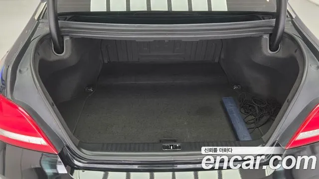Hyundai Equus 2013 thumb 10