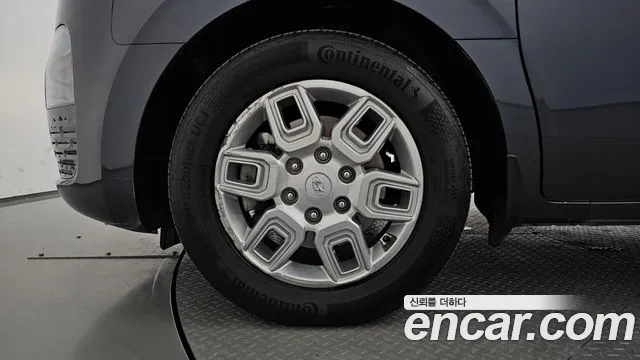 Hyundai Staria 2022 thumb 5