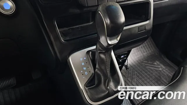 Hyundai Staria 2022 thumb 9