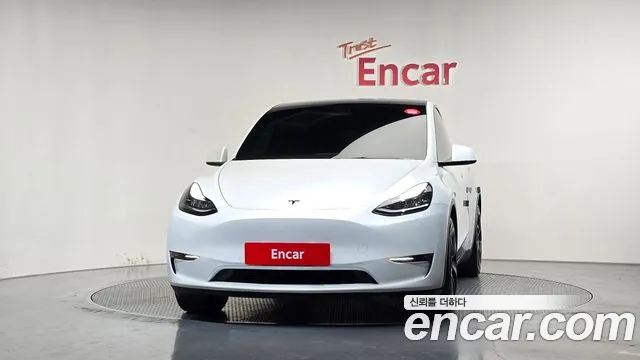 Tesla Model Y 2021 thumb 3