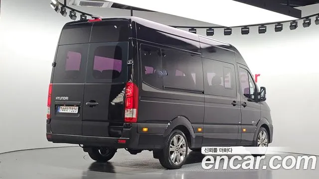 Hyundai Staria 2020 thumb 2