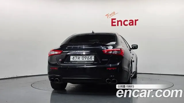 Maserati Ghibli 2014 thumb 4
