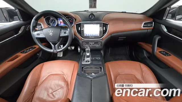 Maserati Ghibli 2014 thumb 7