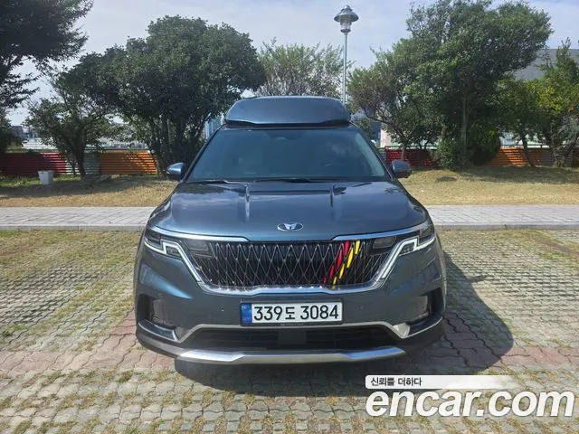 Kia Carnival 2021 thumb 3