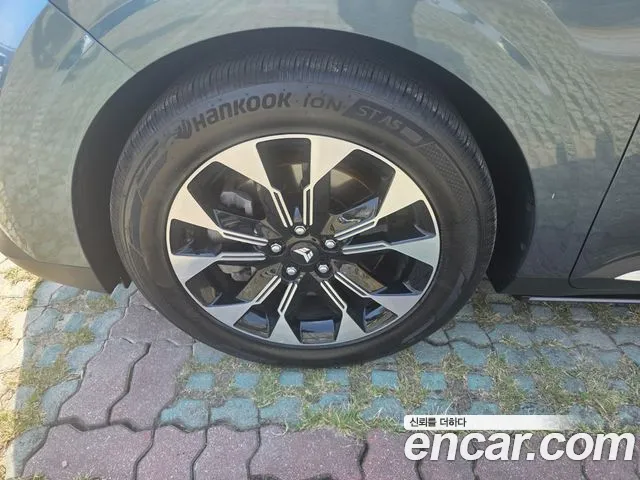 Kia Carnival 2021 thumb 5