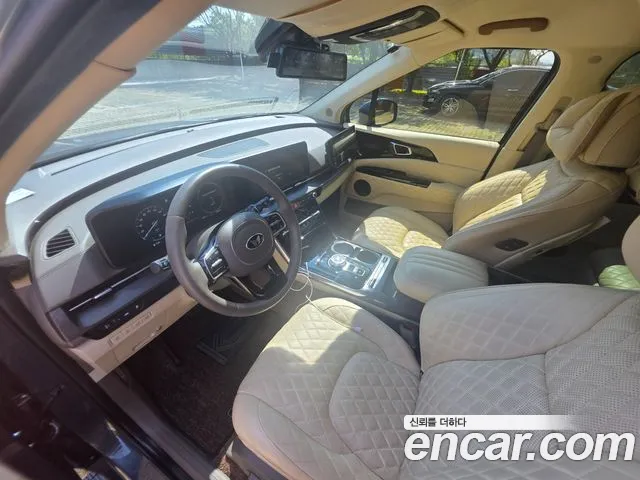 Kia Carnival 2021 thumb 6