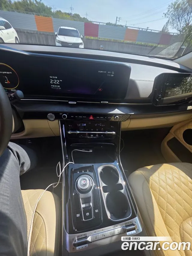 Kia Carnival 2021 thumb 8