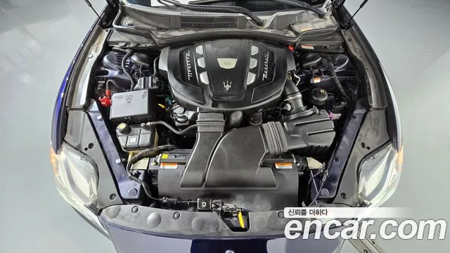 Maserati Quattroporte 2017 thumb 6