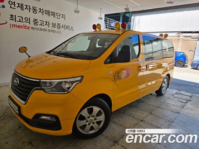 Hyundai Starex 2018 thumb 3