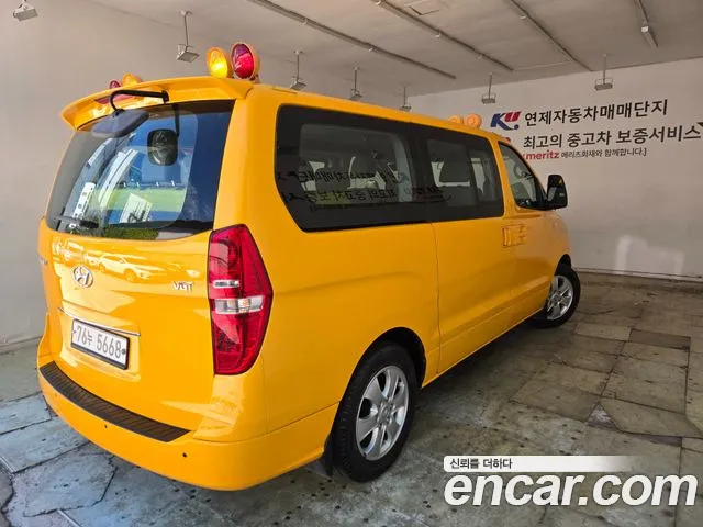 Hyundai Starex 2018 thumb 4
