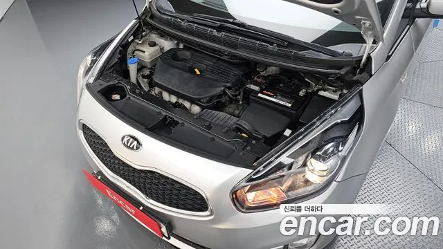 Kia Carens 2014 thumb 6