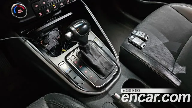 Kia Carens 2014 thumb 9