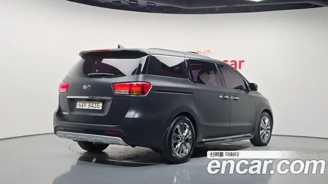 Kia Carnival 2015 thumb 2