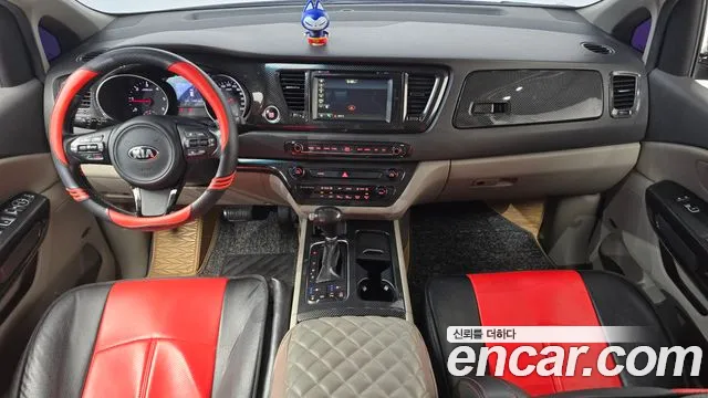 Kia Carnival 2015 thumb 7