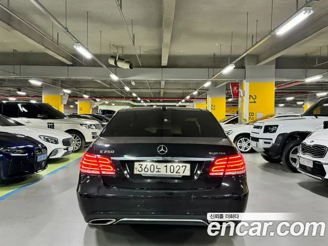 Mercedes-Benz E-Класс 2015 thumb 4