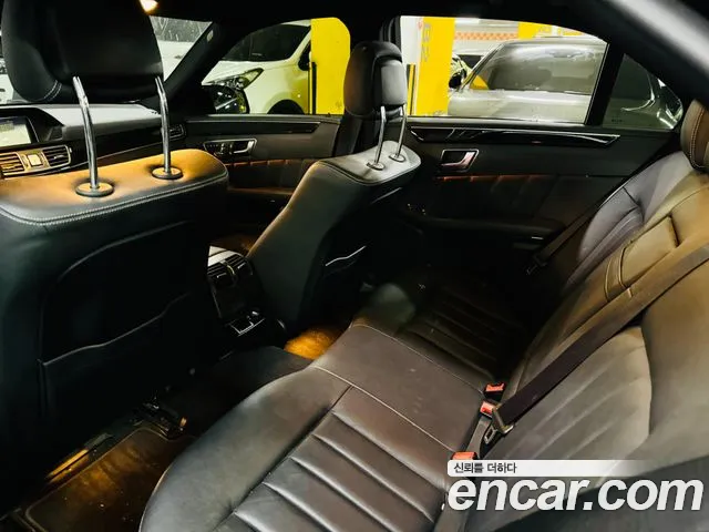 Mercedes-Benz E-Класс 2015 thumb 10