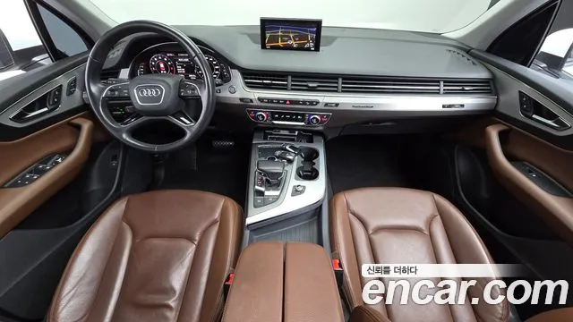 Audi Q7 2019 thumb 7