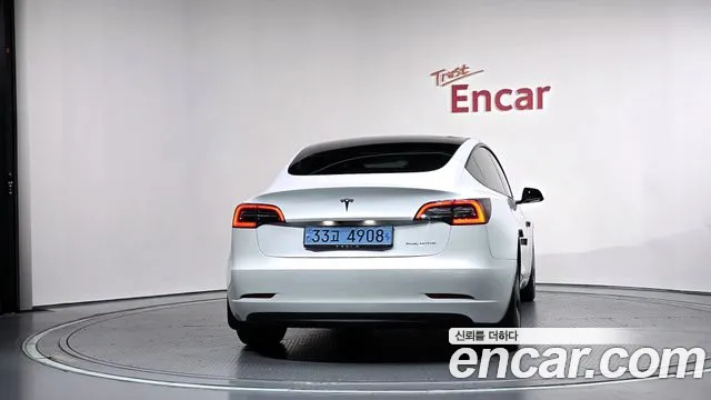 Tesla Model 3 2021 thumb 4