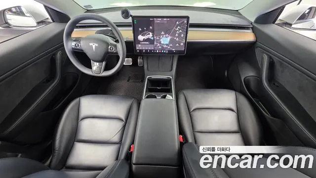 Tesla Model 3 2021 thumb 7