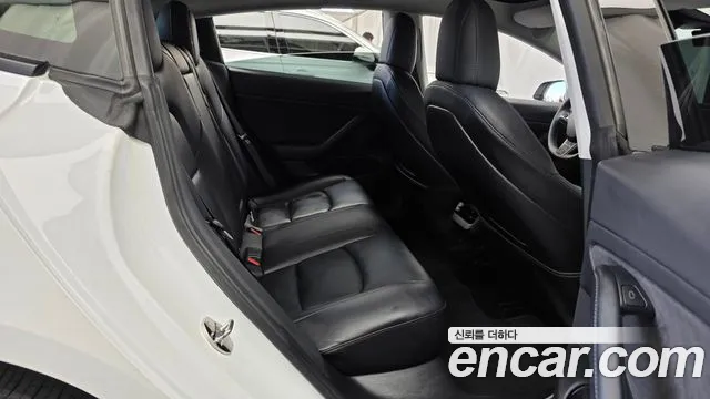 Tesla Model 3 2021 thumb 12