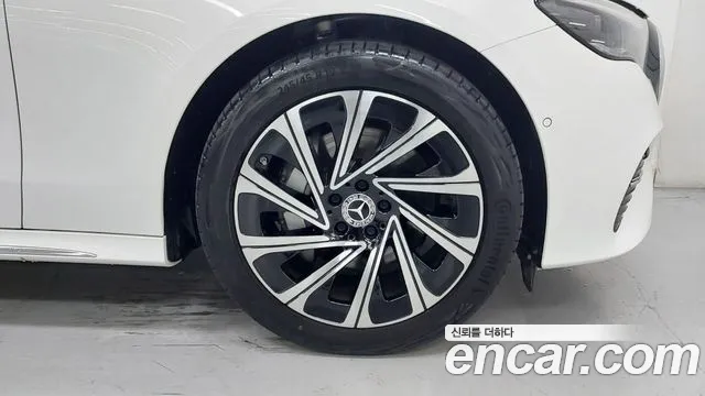 Mercedes-Benz E-Класс 2025 thumb 5