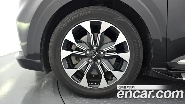 Kia Carnival 2022 thumb 5