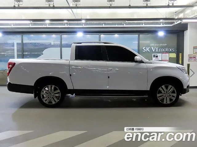 KG_Mobility_Ssangyong Rexton 2019 thumb 3