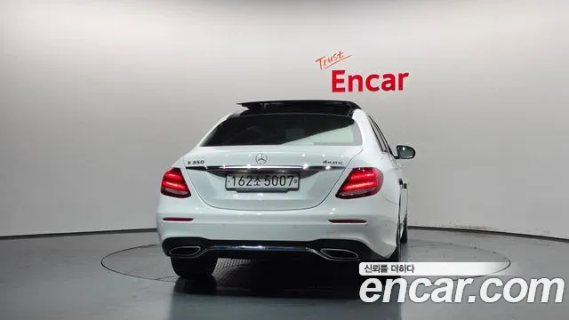 Mercedes-Benz E-Класс 2020 thumb 4
