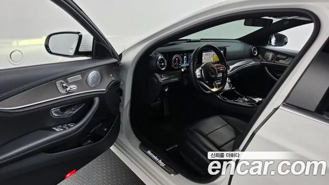 Mercedes-Benz E-Класс 2020 thumb 10