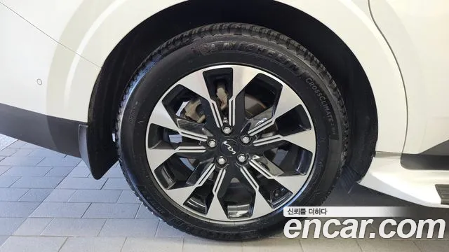 Kia Carnival 2023 thumb 5