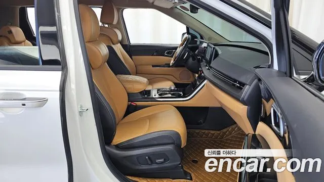Kia Carnival 2023 thumb 11