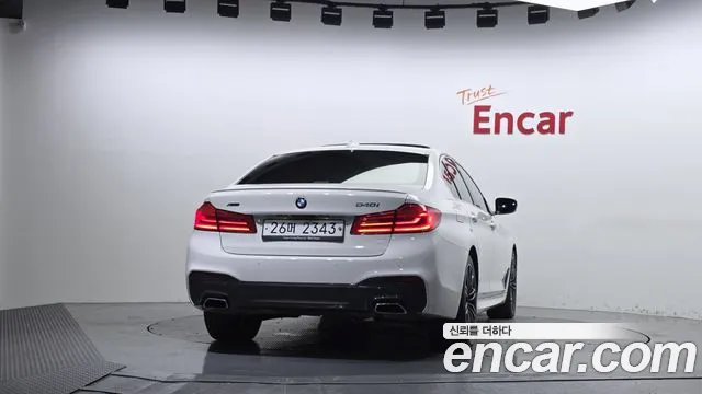 BMW 5-Series 2018 thumb 4