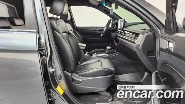 KG_Mobility_Ssangyong Rexton 2024 thumb 11