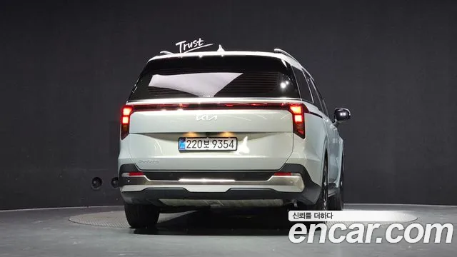 Kia Carnival 2025 thumb 4