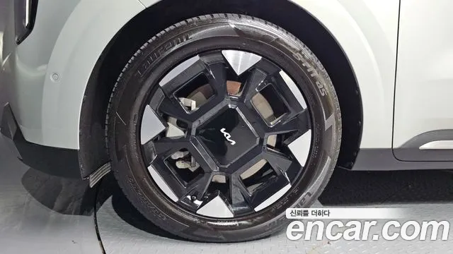 Kia Carnival 2025 thumb 5
