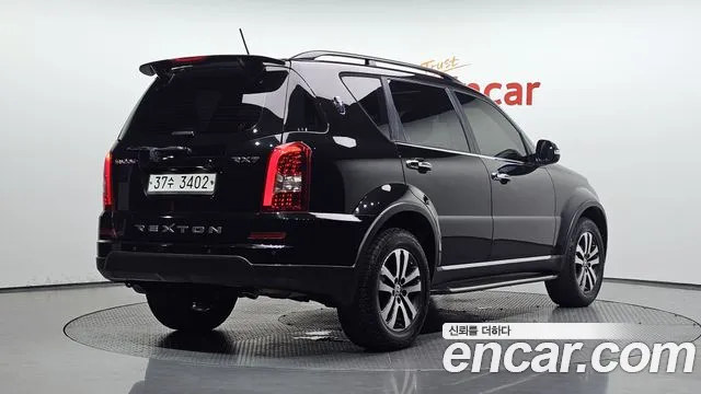 KG_Mobility_Ssangyong Rexton 2013 thumb 2