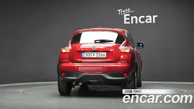 Nissan Juke 2015 thumb 4
