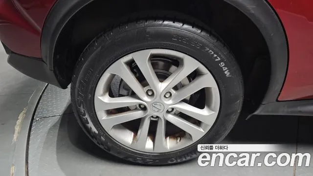 Nissan Juke 2015 thumb 5