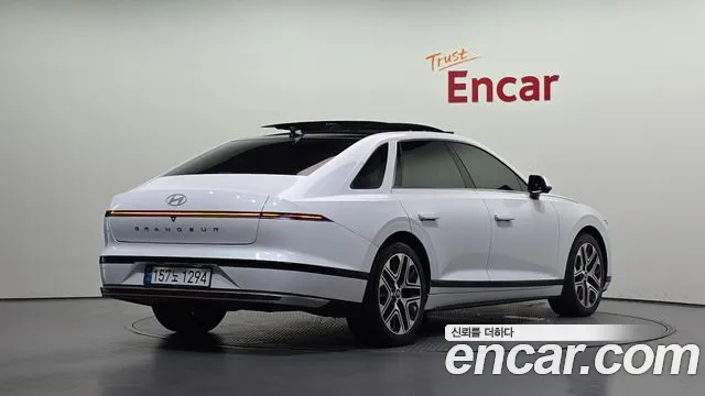 Hyundai Grandeur 2024 thumb 2