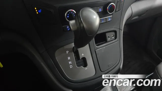 Hyundai Starex 2018 thumb 9