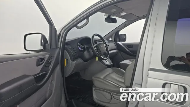 Hyundai Starex 2018 thumb 10