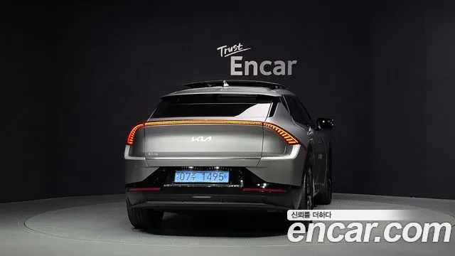 Kia EV6 2023 thumb 4