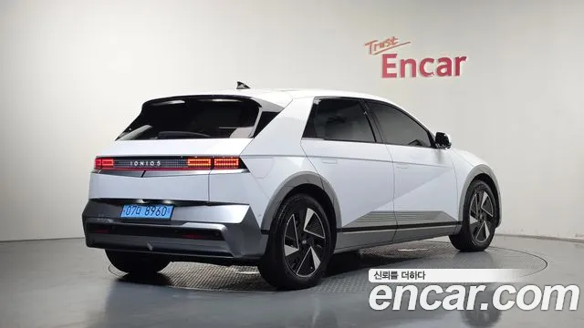 Hyundai IONIQ 5 2024 thumb 2